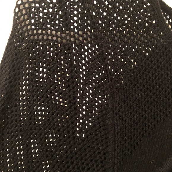 Guess Long sleeve shirt with sexy cut out - Picture 3 of 5